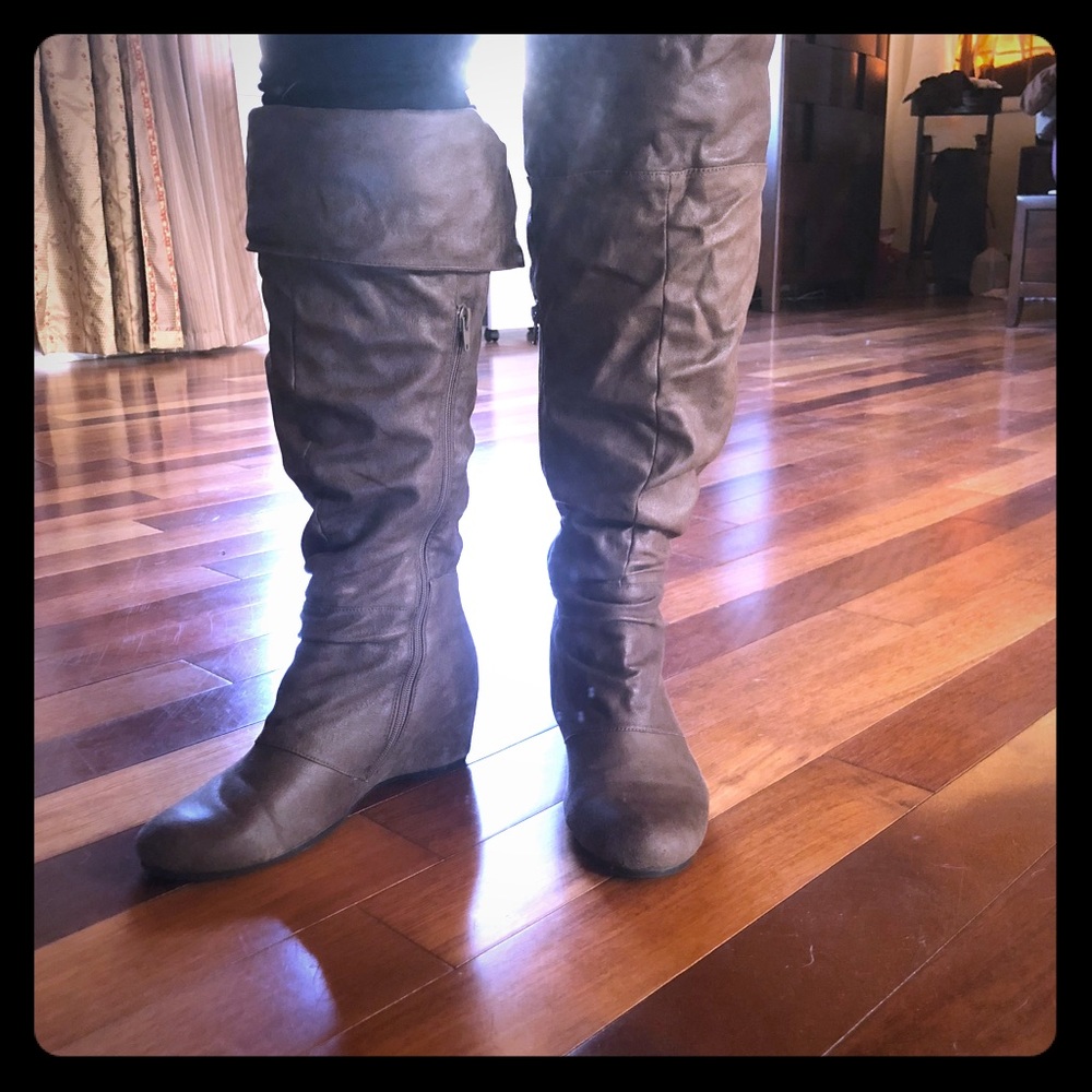 Warm, Slouchy, small wedge,knee high boots,size 10